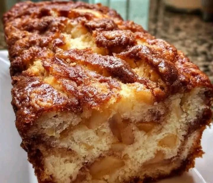 Homemade Apple Cinnamon Swirl Loaf img 0523