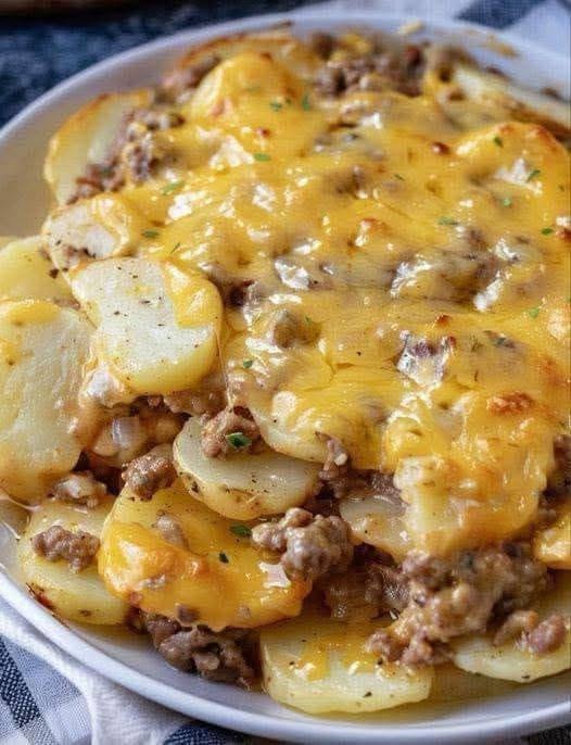 Cheesy Hamburger Potato Casserole img 0611