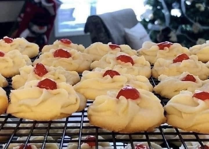 Melt-in-Your-Mouth Shortbread: The Classic Buttery Cookie img 0804