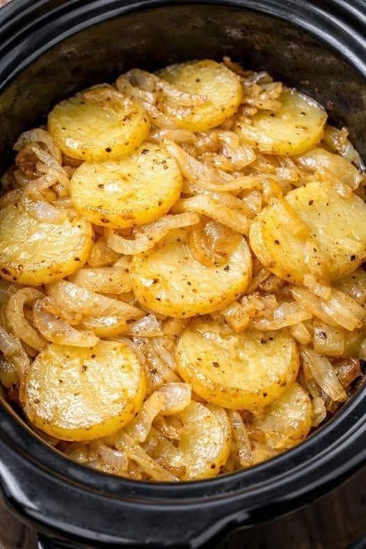 Slow Cooker Potato and Onion Bake: Simple, Buttery, and Perfectly Tender img 1239