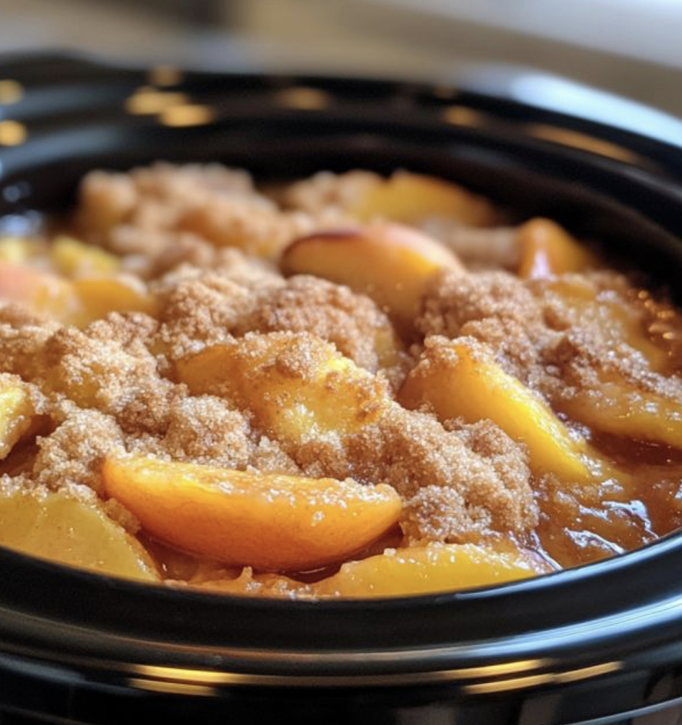 Slow Cooker 4-Ingredient Peach Cobbler: The Lazy Baker’s Dream Dessert