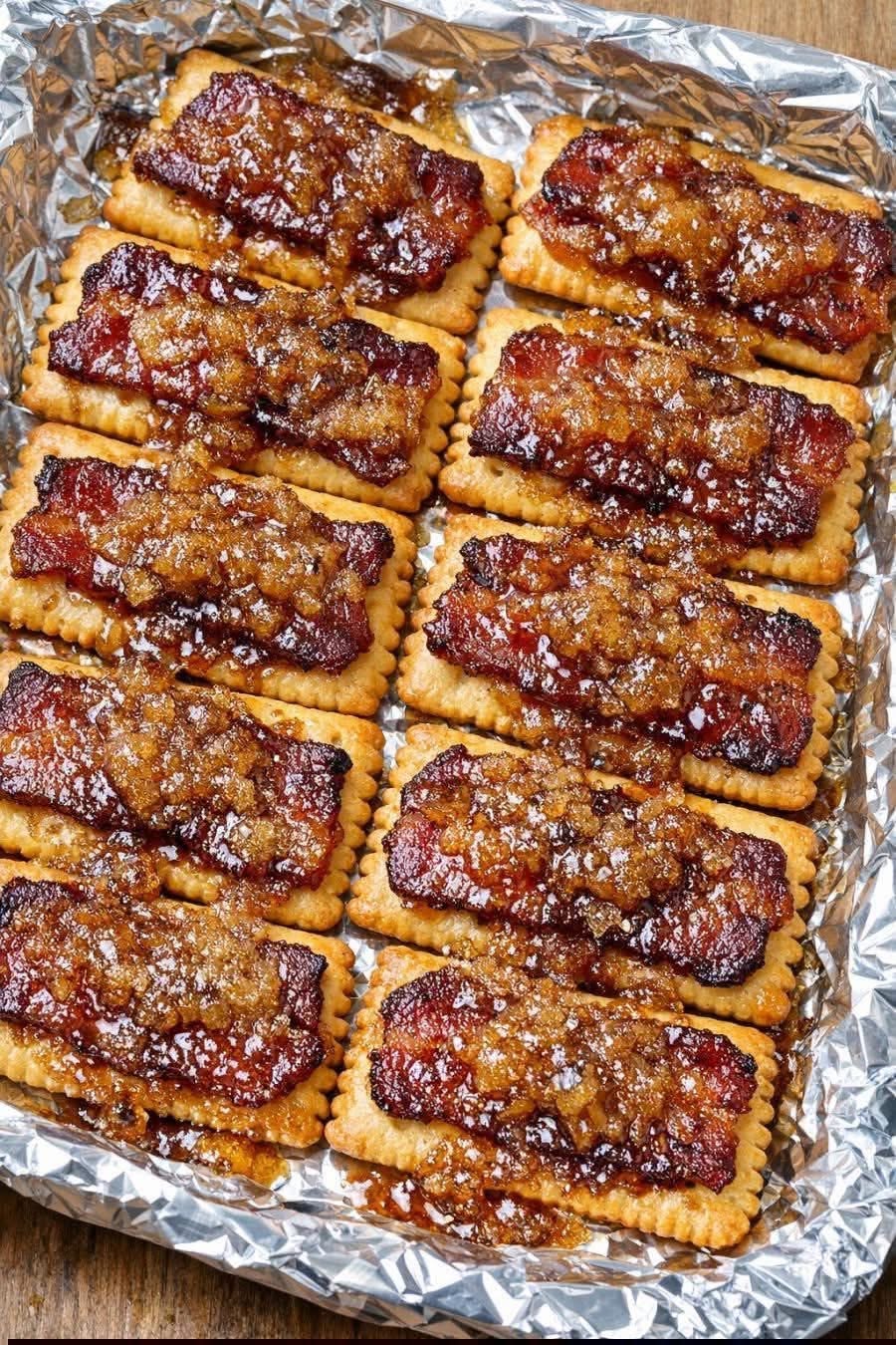 Southern 3-Ingredient Brown Sugar Bacon Crackers